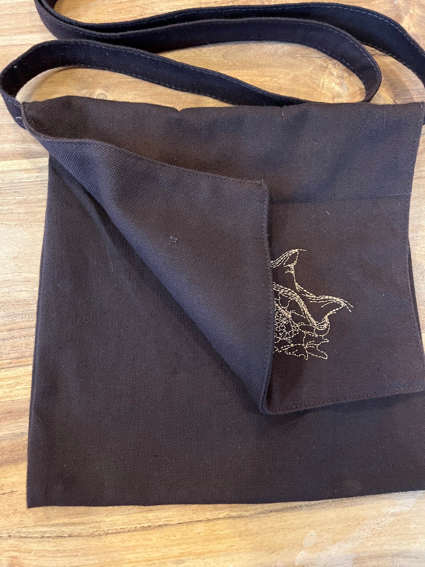 Umhängetasche Braun mit Drachenauge