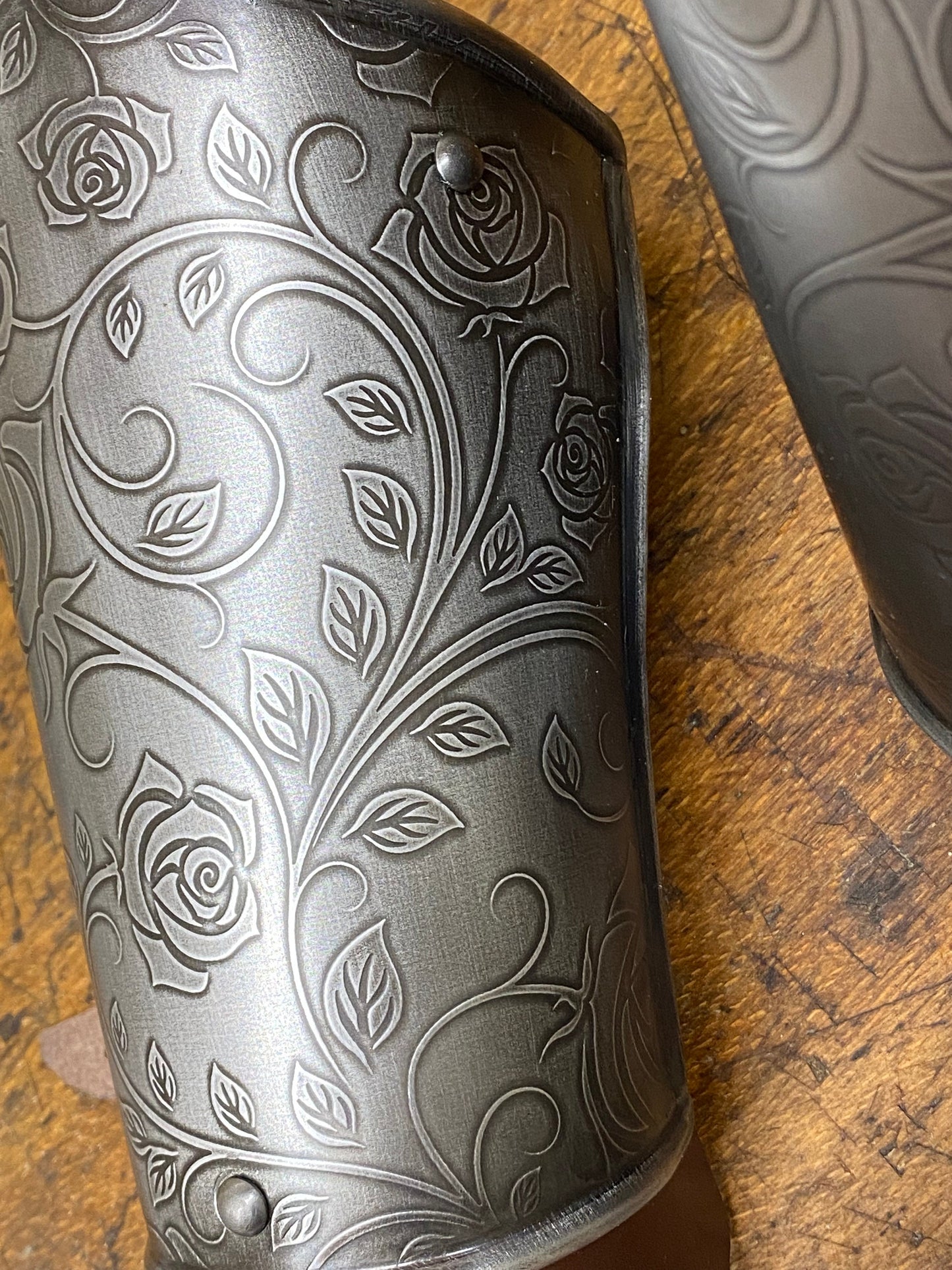 Plattenarmschienen Edition "Steel Rose"